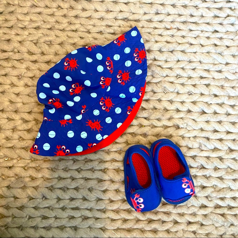 Rising Star 0-12 Month Summer Bucket Hat and Matching Swim Shoes - crab theme
